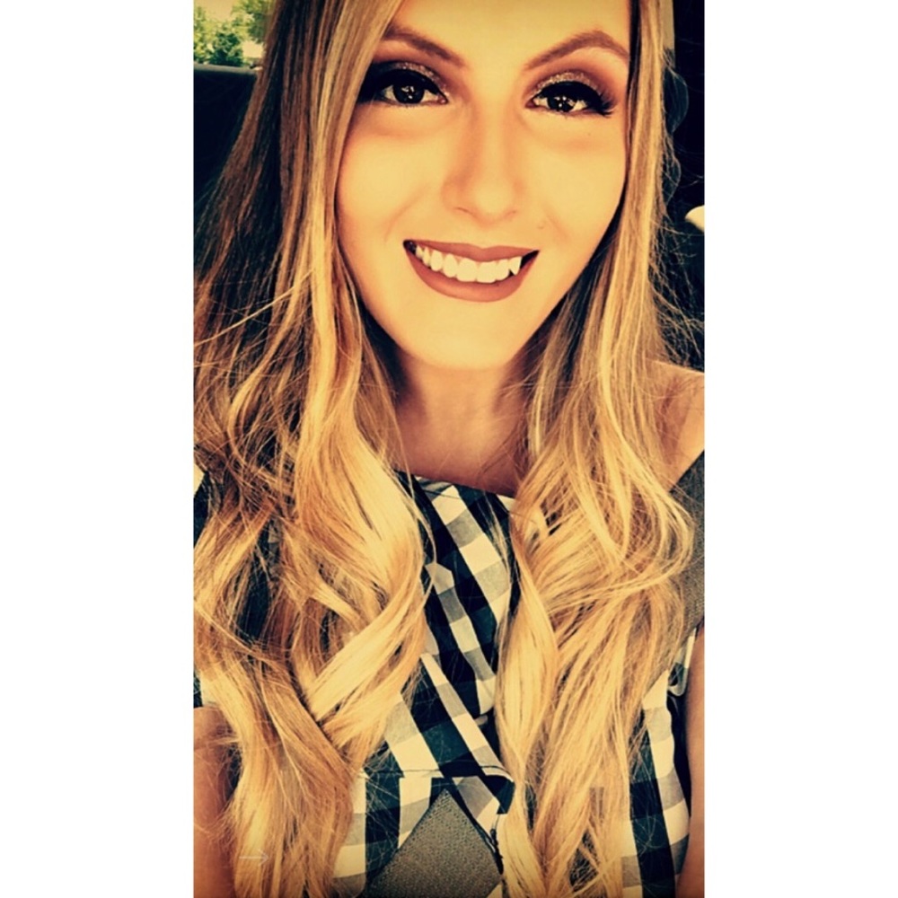 Meet your Posher, Anissa